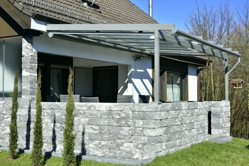 Pergola als Sonnenschutz Terrassenüberdachung Bochum